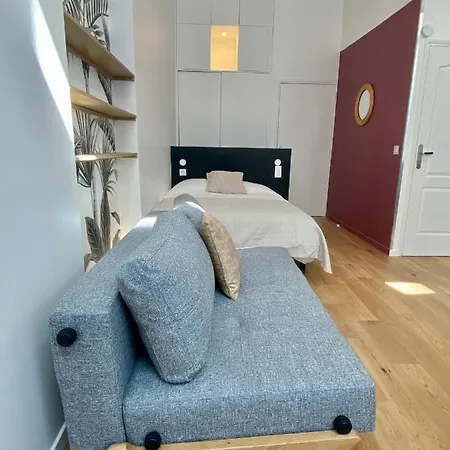 Aboukir 2 * Paříž