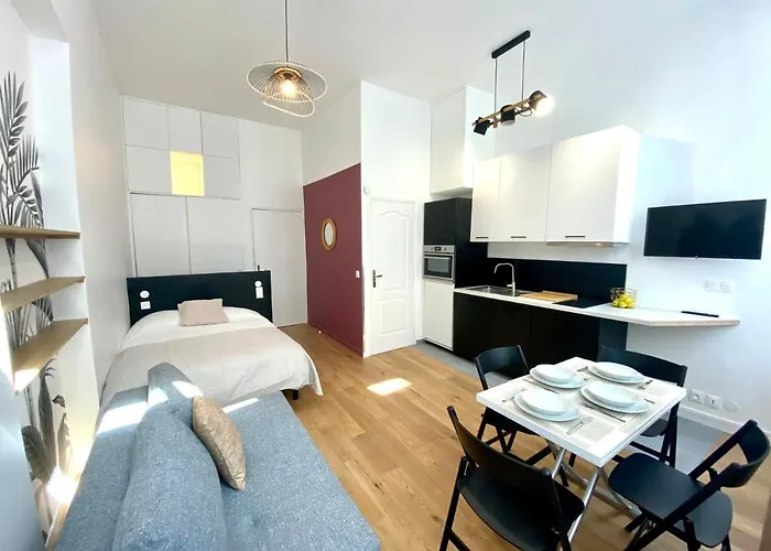 Apartment Aboukir 2 Paris